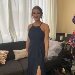 Meet your Posher, Hailey